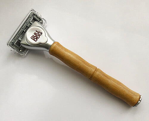 SCHICK倶楽部通信19. 本物の竹で出来ている美しい5枚刃 BULLDOG Bamboo Razor
