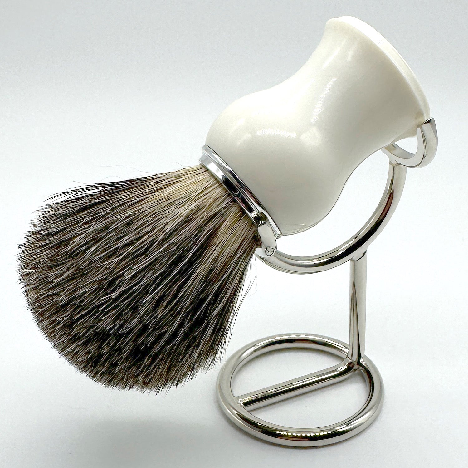 斜めに寝かせるブラシスタンド　6616-12 BRUSH STAND