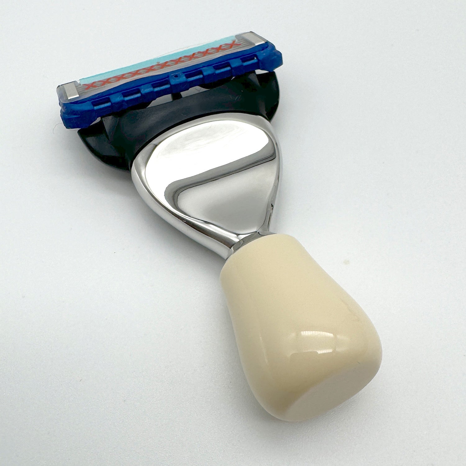レビューをしてくれる方限定　MICRO 初代モデル　WHITE RESINA  ホワイトレジーナ　WEB限定商品 　送料無料
